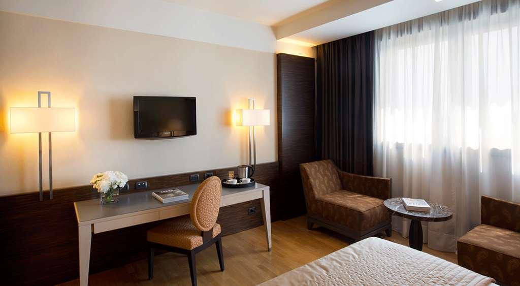 Starhotels Grand Milan Hotel
