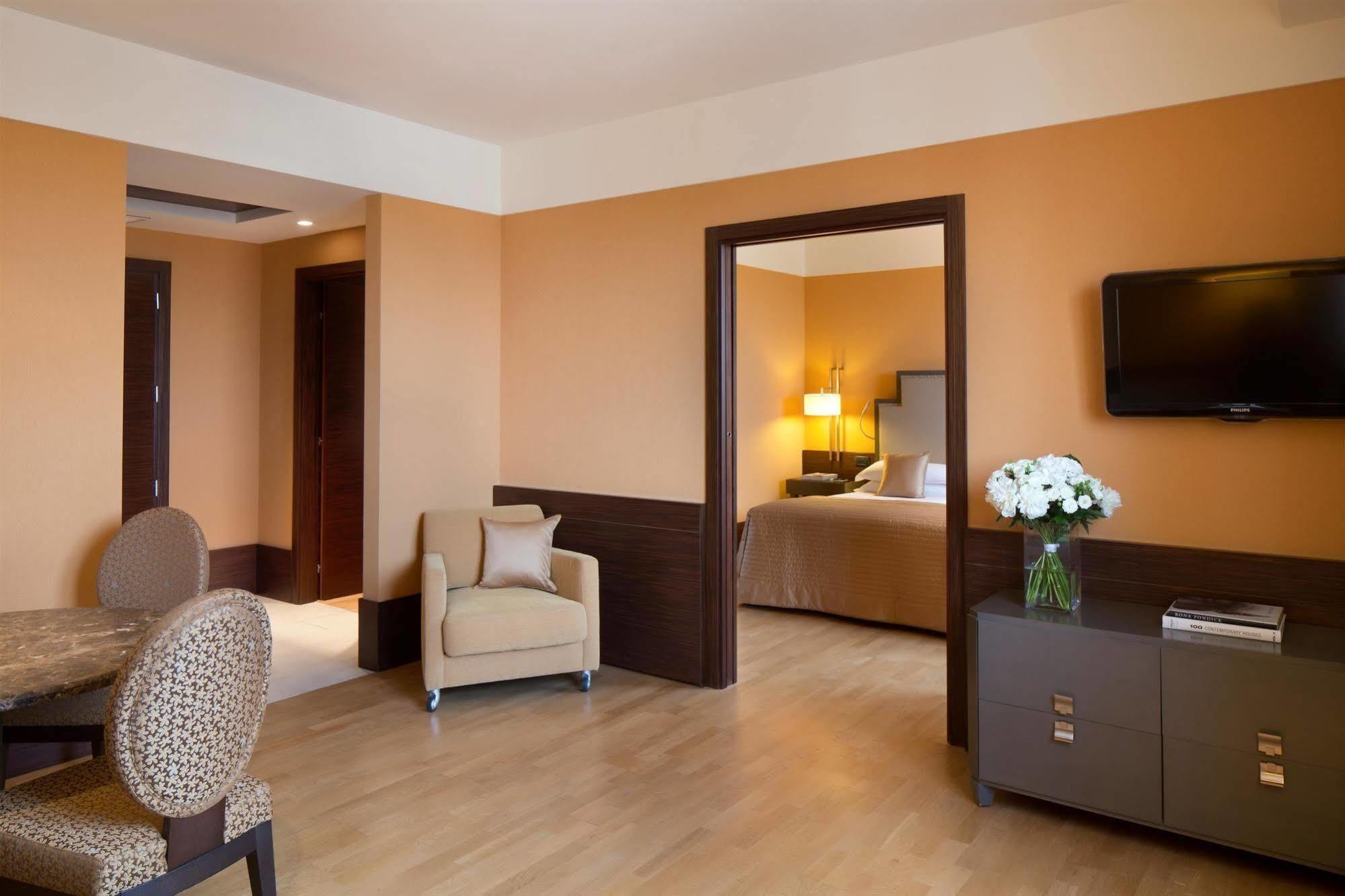 Starhotels Grand Milan Hotel 4*